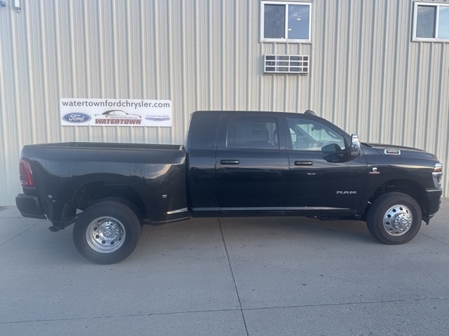 2026 RAM Ram 3500 Pickup Laramie's photo