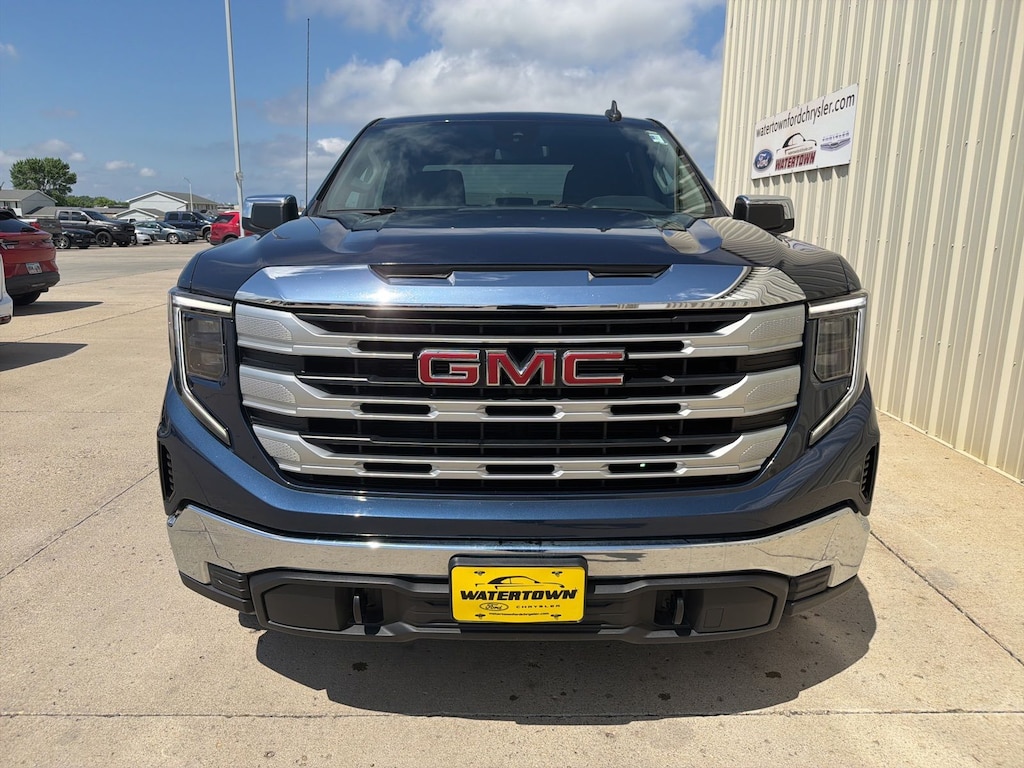 Used 2022 GMC Sierra 1500 SLE Truck