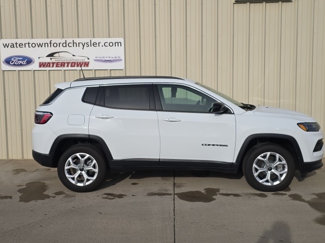 2025 Jeep Compass Latitude's photo