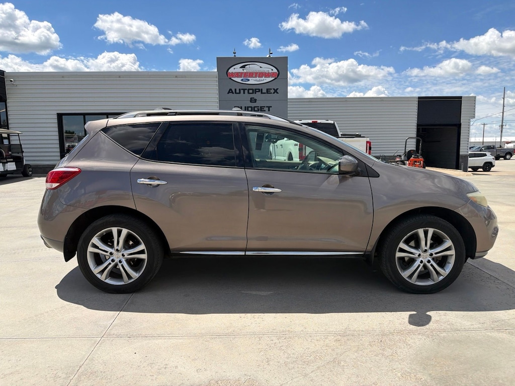 Used 2011 Nissan Murano LE SUV