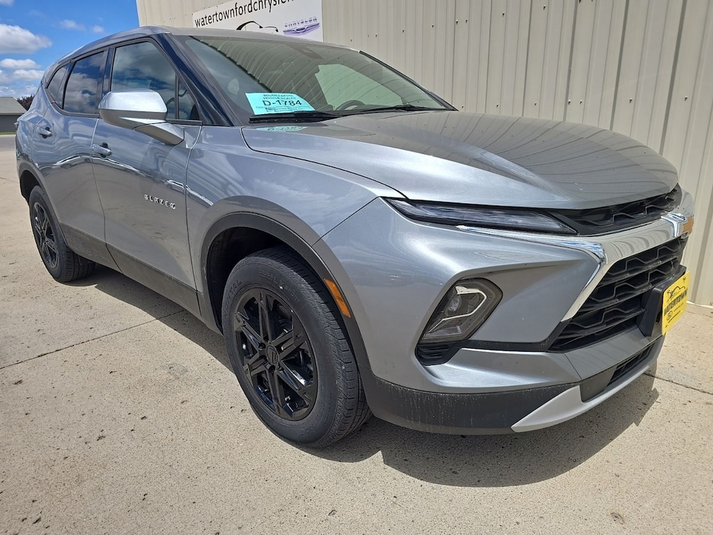 Used 2025 Chevrolet Blazer LT SUV