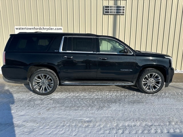 2017 GMC Yukon XL SLT's photo