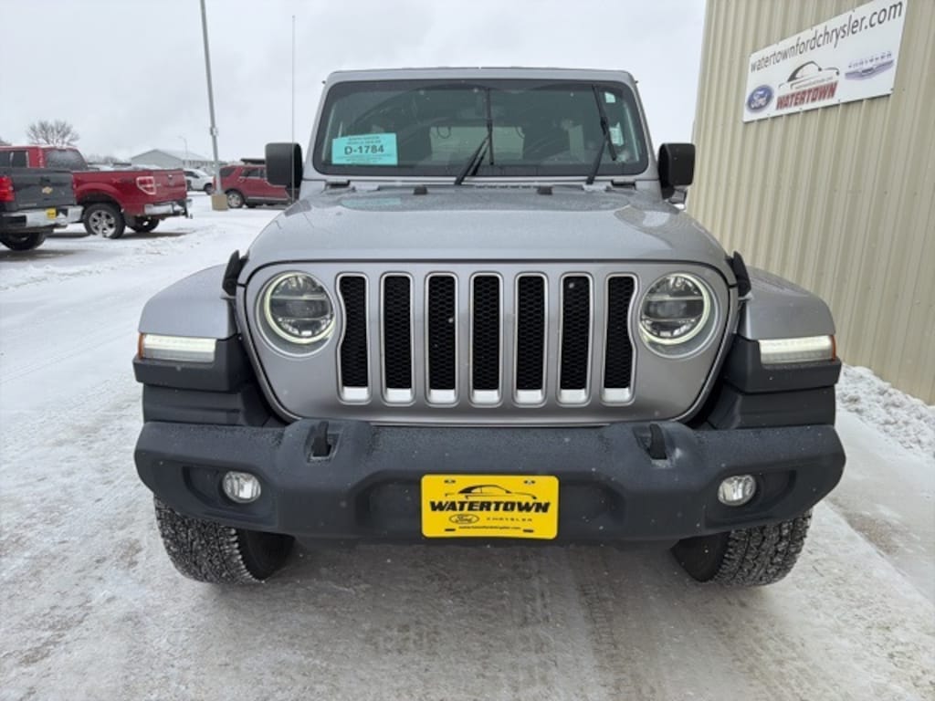 Used 2019 Jeep Wrangler Unlimited Sahara SUV