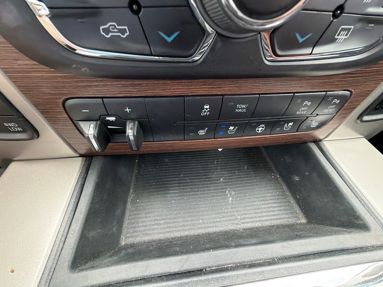 2014 RAM Ram 1500 Pickup Laramie - Photo 22