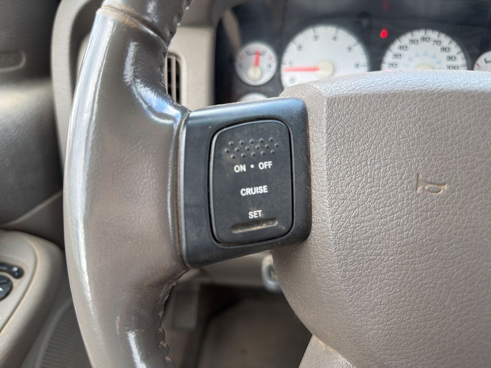 2005 Dodge Ram 3500 Pickup SLT - Photo 12
