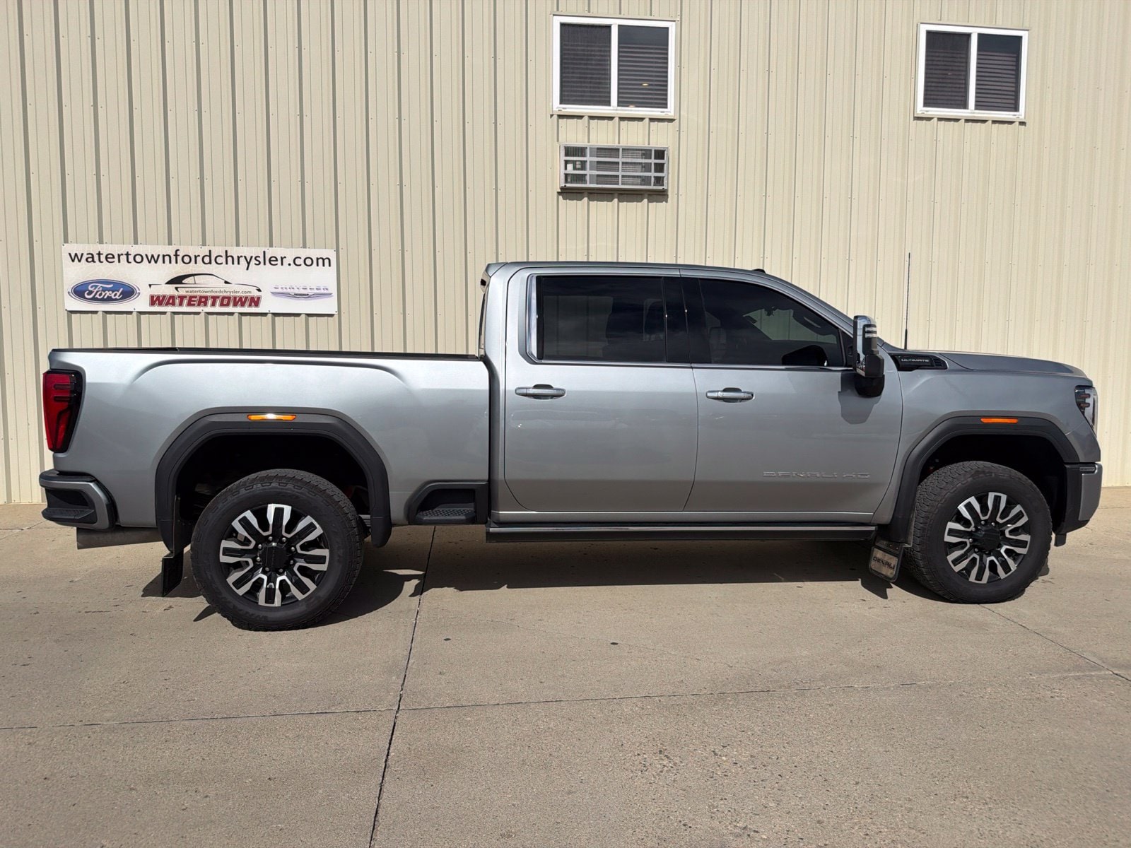 2025 GMC Sierra 2500HD Denali Ultimate