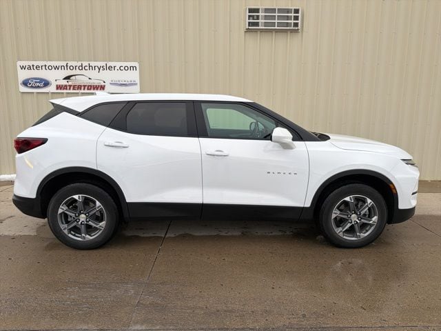 2025 Chevrolet Blazer 2.0T 2LT AWD's photo