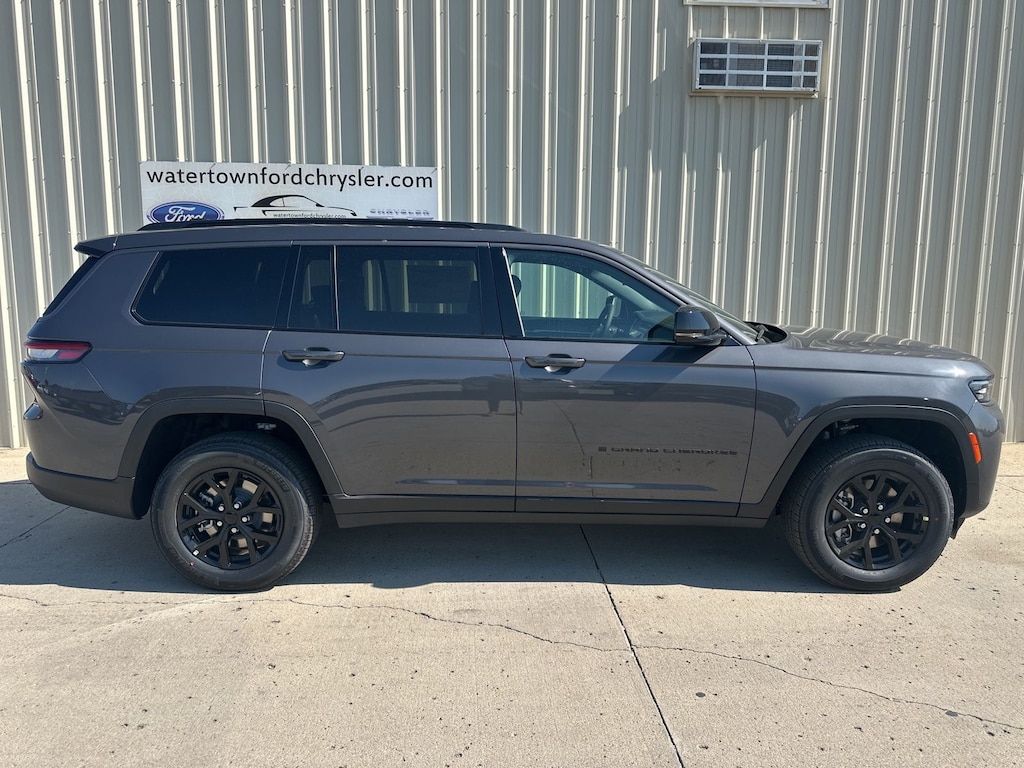 New 2026 Jeep Grand Cherokee L Laredo Sport Utility