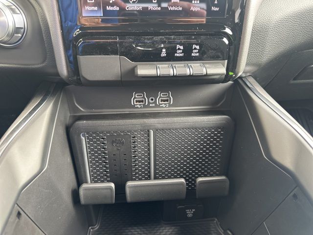 2026 RAM 1500 Laramie - Photo 15