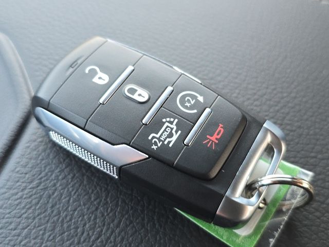 2026 RAM 3500 Laramie - Photo 30