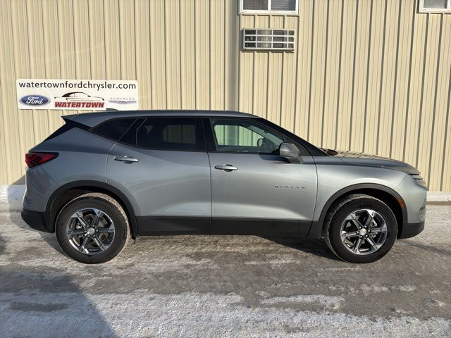 2025 Chevrolet Blazer 2.0T 2LT AWD's photo