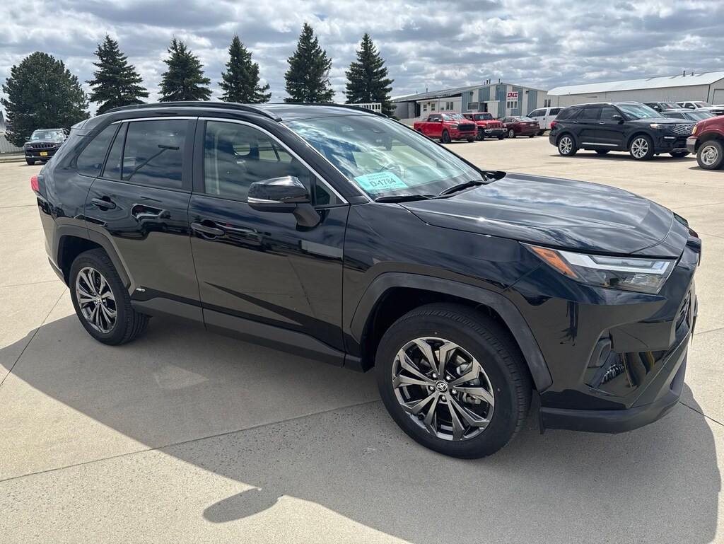 Used 2025 Toyota RAV4 Hybrid XLE Premium SUV