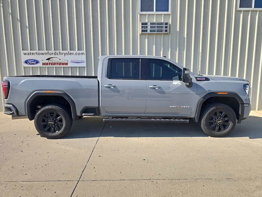 Used 2024 GMC Sierra 2500HD AT4 Truck