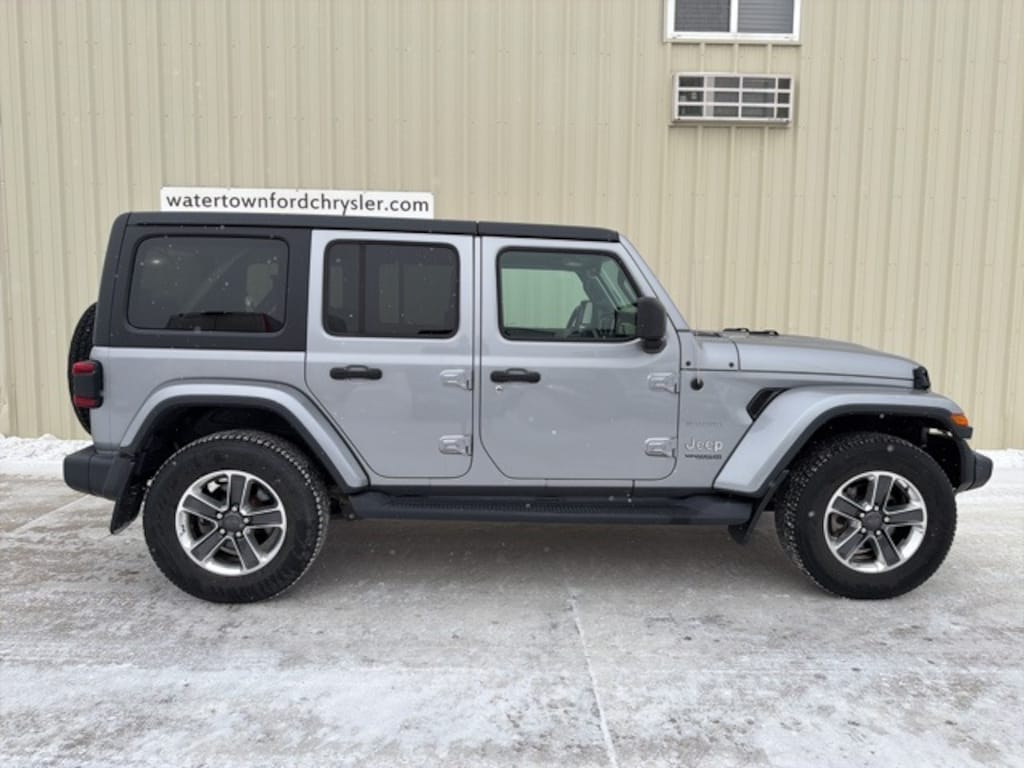 Used 2019 Jeep Wrangler Unlimited Sahara SUV