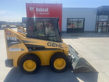 2015 Gehl R190