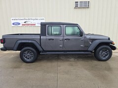 2026 Jeep Gladiator Sport Pickup