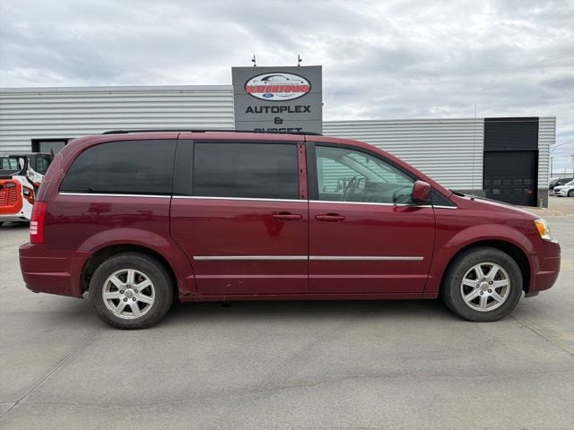 2010 Chrysler Town & Country Touring
