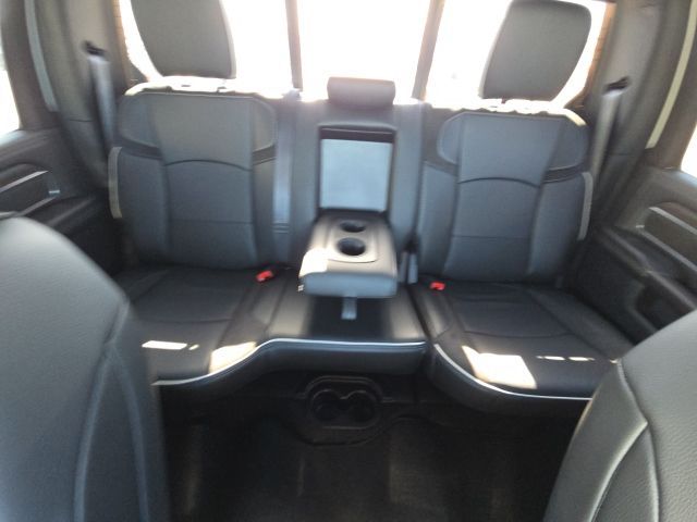 2026 RAM 3500 Laramie - Photo 29