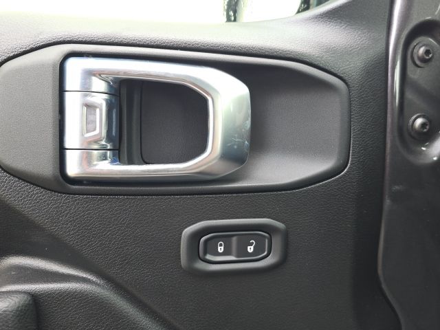2026 Jeep Gladiator Sport - Photo 13