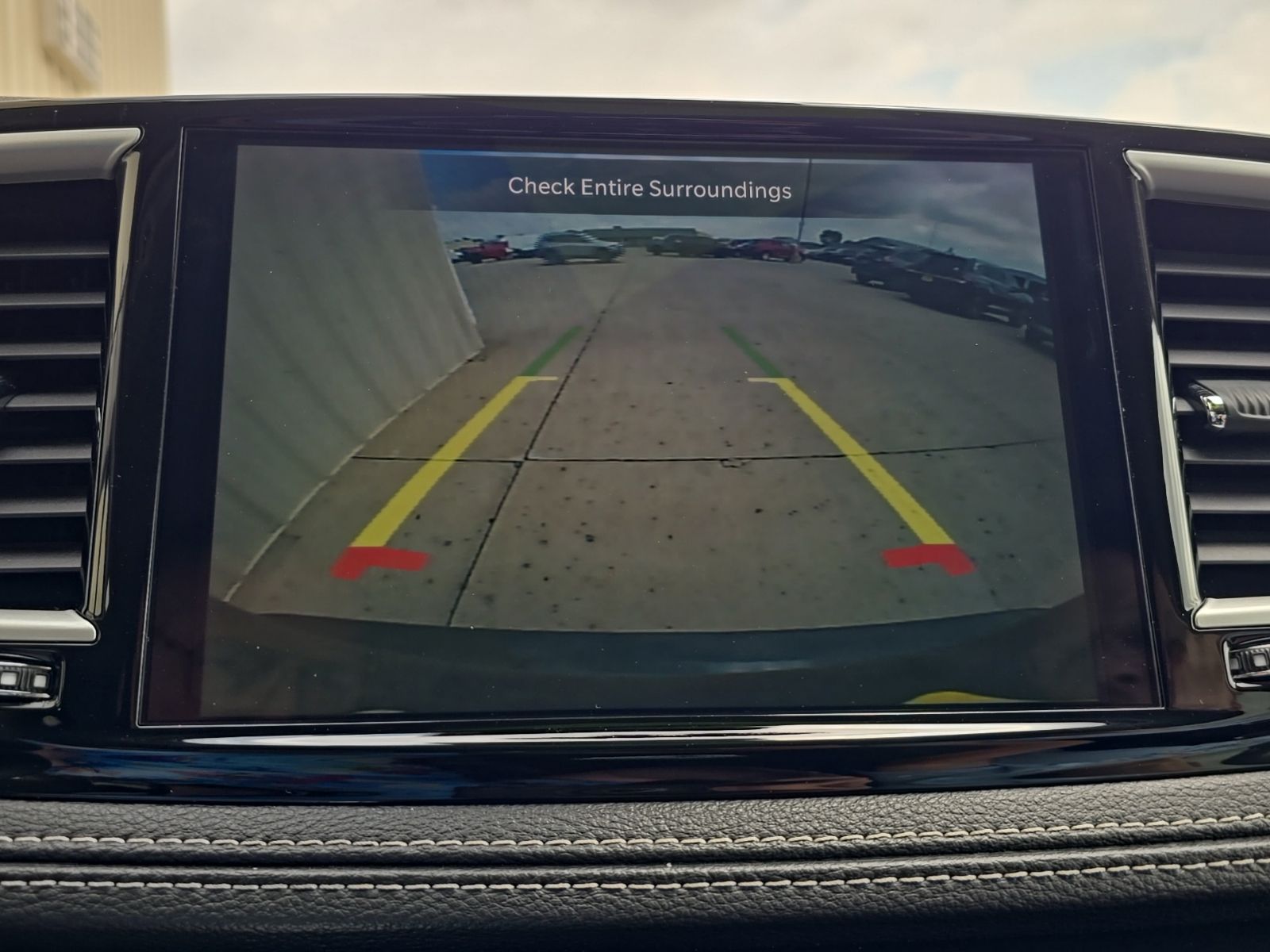 2024 Chrysler Pacifica PHEV Select - Photo 25
