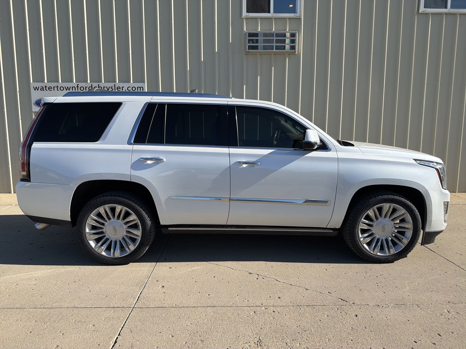 2016 Cadillac Escalade AWD Platinum's photo