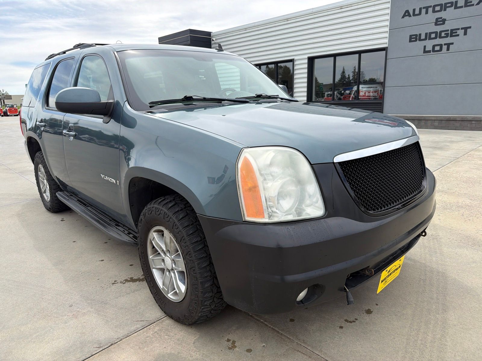 Used 2009 GMC Yukon SLT1 with VIN 1GKFK33039R238987 for sale in Watertown, SD