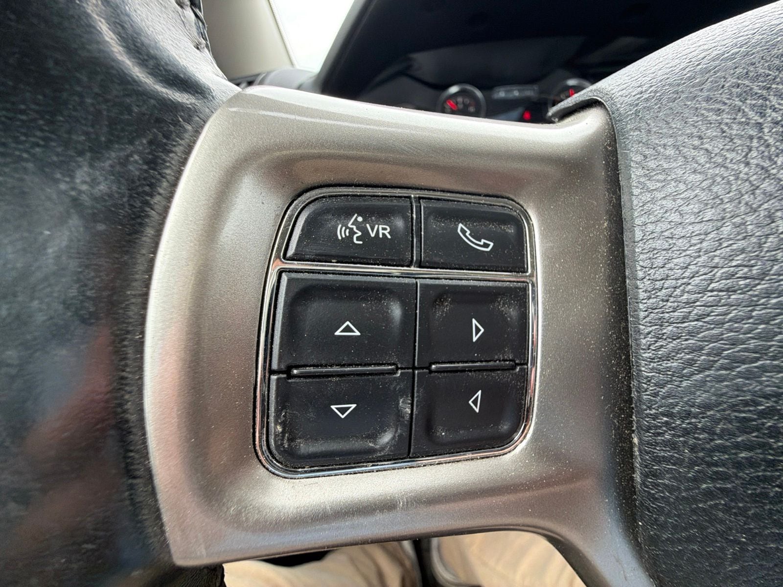 2014 RAM Ram 1500 Pickup Laramie - Photo 14