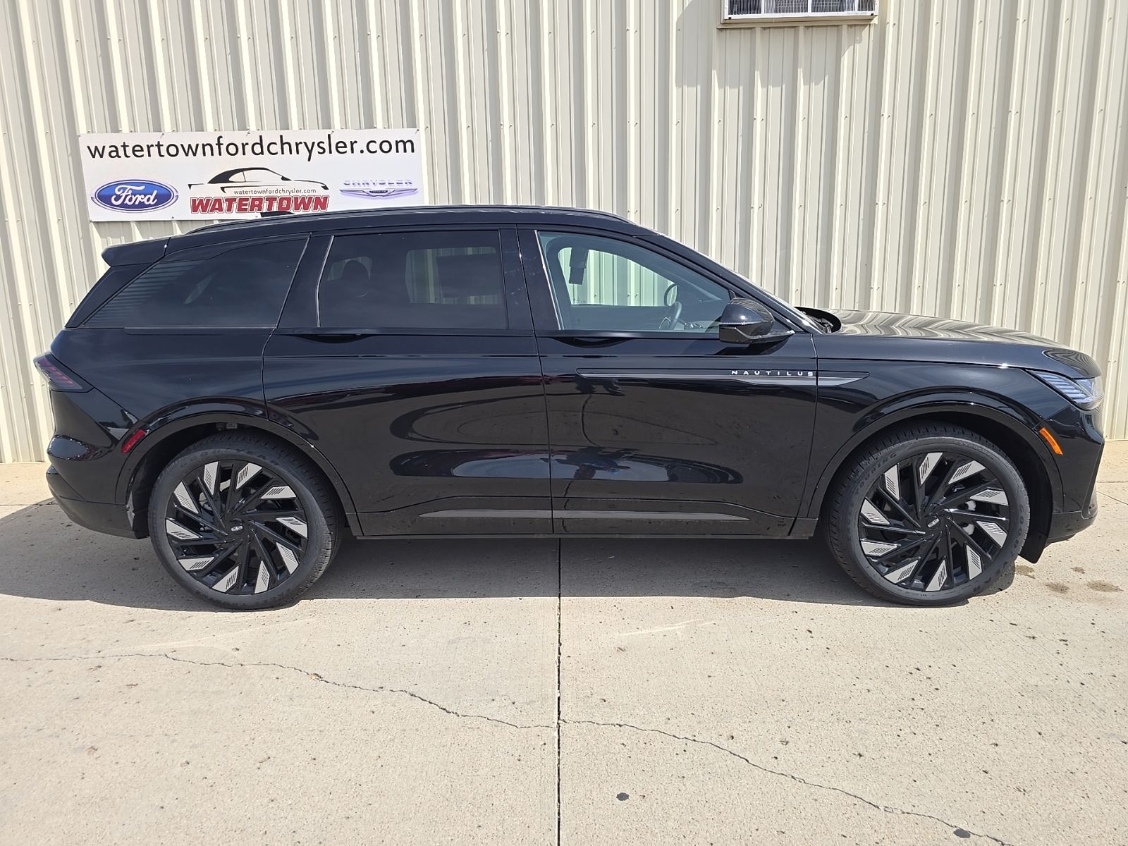 2026 Lincoln Nautilus Reserve AWD's photo