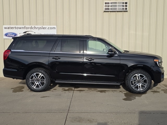 2025 Ford Expedition Active's photo