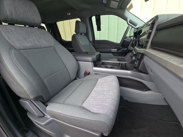 2026 Ford F-350 Super Duty XLT - Photo 10