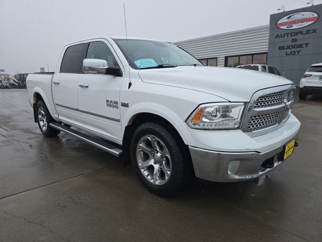 Used 2017 RAM Ram 1500 Pickup Laramie with VIN 1C6RR7NT1HS516836 for sale in Watertown, SD