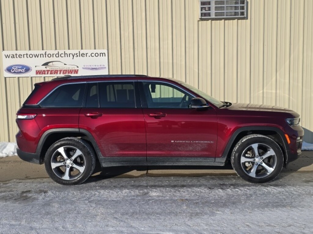 Used 2023 Jeep Grand Cherokee Limited SUV