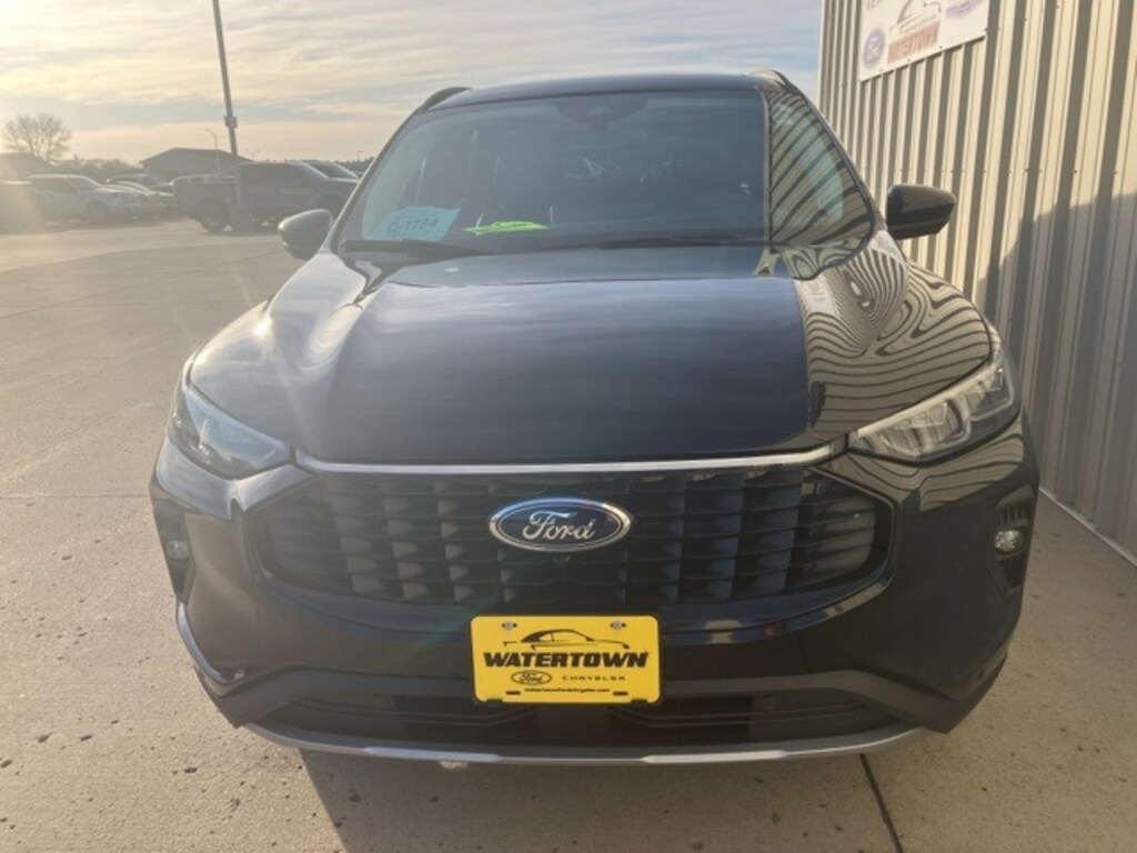 Used 2025 Ford Escape Hybrid Platinum SUV