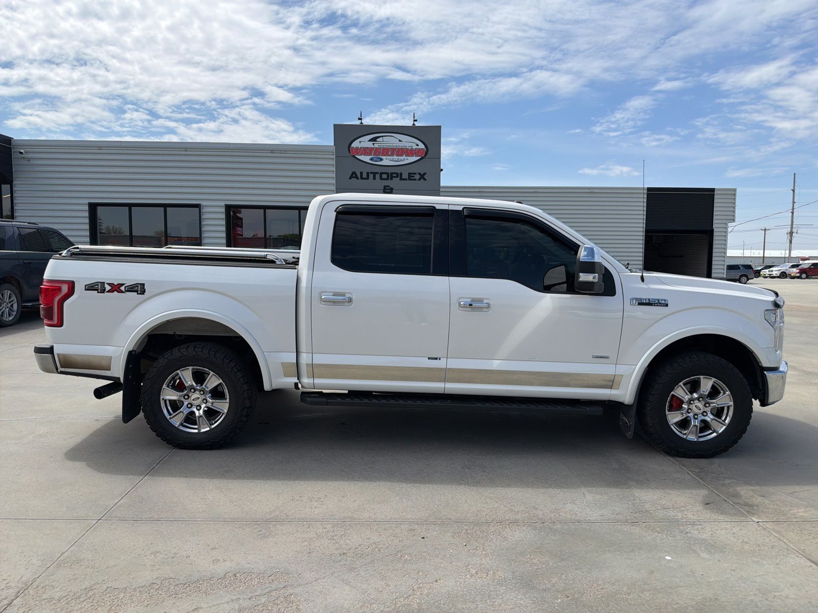 2015 Ford F-150 Lariat 4x4 SuperCrew 145-in's photo