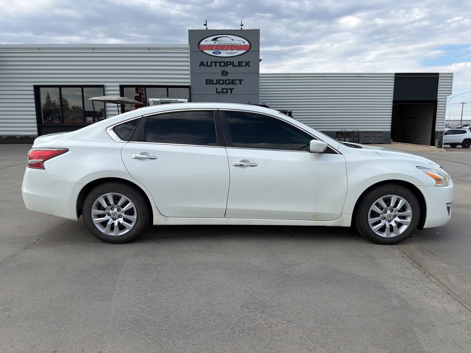 2014 Nissan Altima 2.5 S's photo