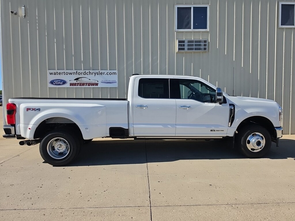 New 2026 Ford Super Duty F-350® Lariat® TRUCK