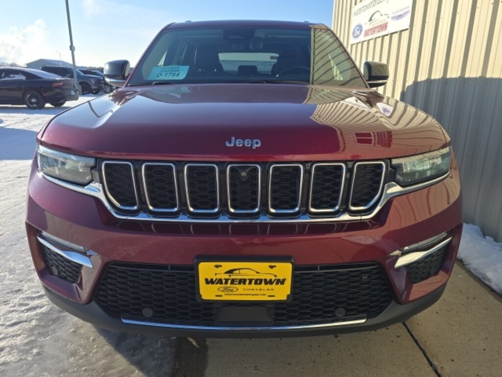 Used 2023 Jeep Grand Cherokee Limited SUV