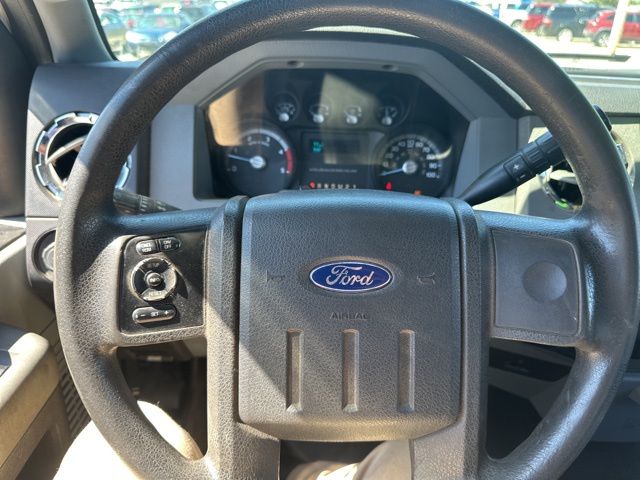 2011 Ford F-350 Super Duty XLT - Photo 19