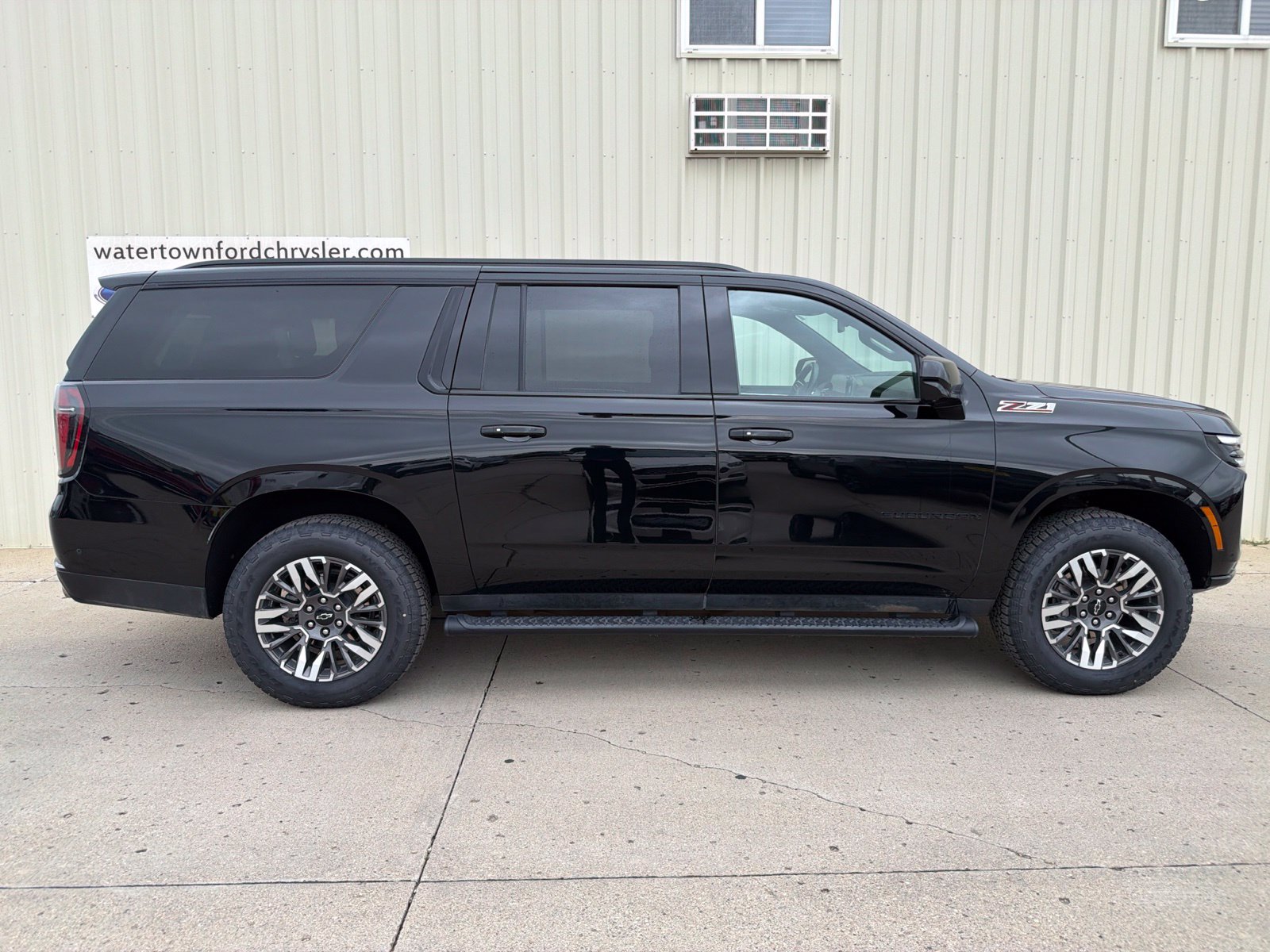 Used 2025 Chevrolet Suburban Z71 SUV