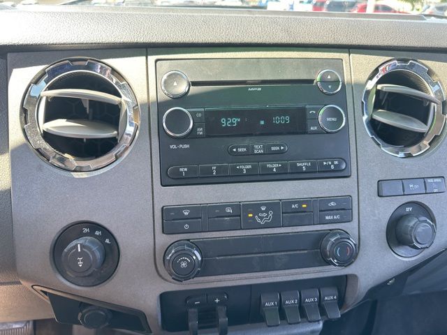 2011 Ford F-350 Super Duty XLT - Photo 16