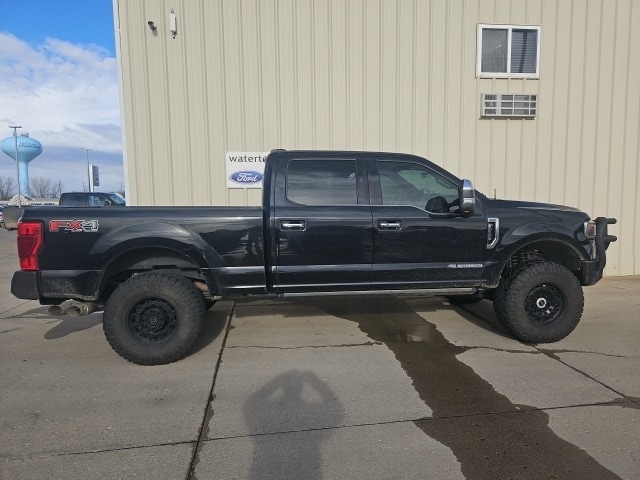 2020 Ford F-250 Super Duty Platinum's photo