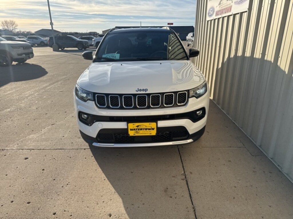 Used 2024 Jeep Compass Limited SUV