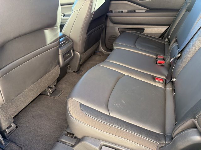 2025 Nissan Pathfinder SL 4WD's photo