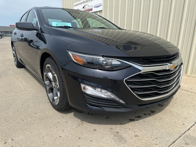 1G1ZD5ST9PF163262