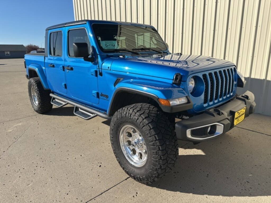 Used 2021 Jeep Gladiator Sport Truck