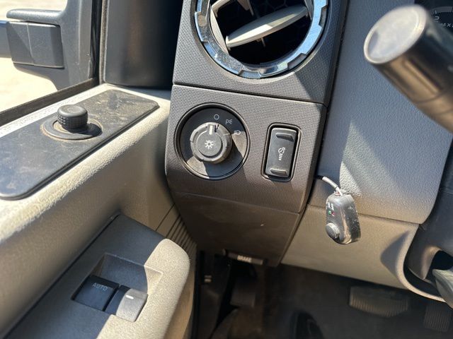 2011 Ford F-350 Super Duty XLT - Photo 15