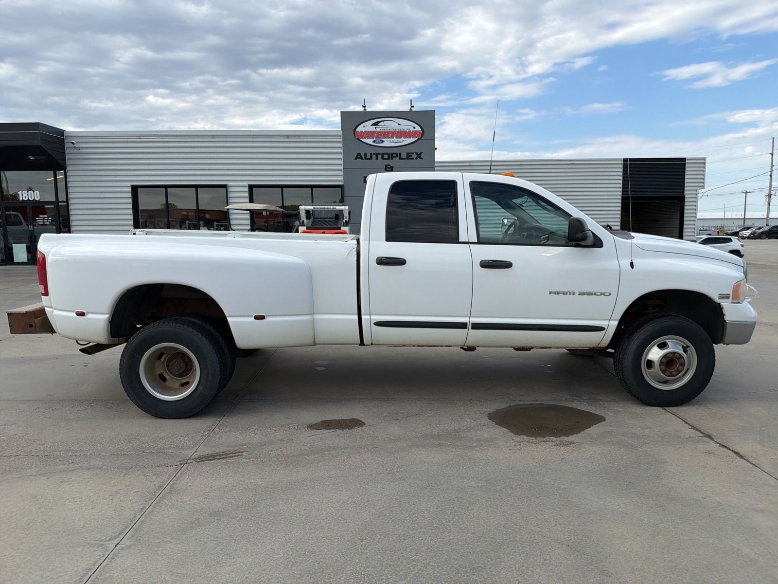 2005 Dodge Ram 3500 SLT 4X4 Quad Cab LWB DRW's photo