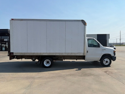 2012 Ford E-350SD Base Cab/Chassis