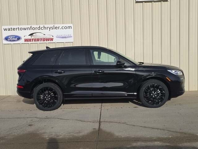 2026 Lincoln Corsair Reserve's photo