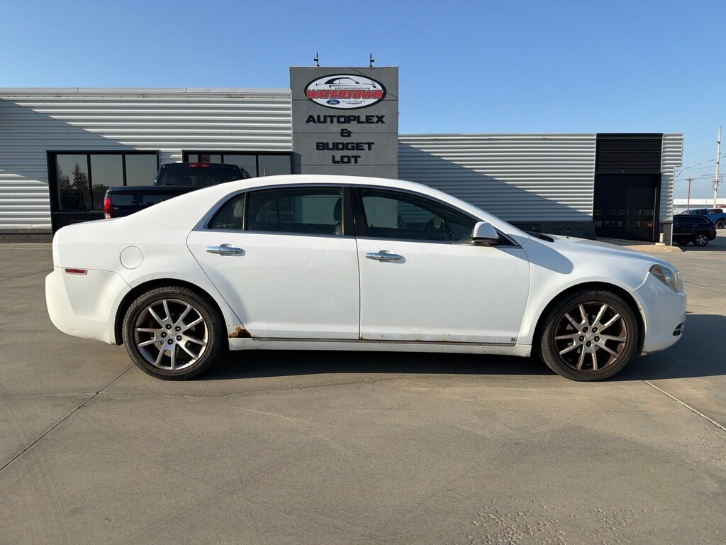 Used 2009 Chevrolet Malibu LTZ Sedan